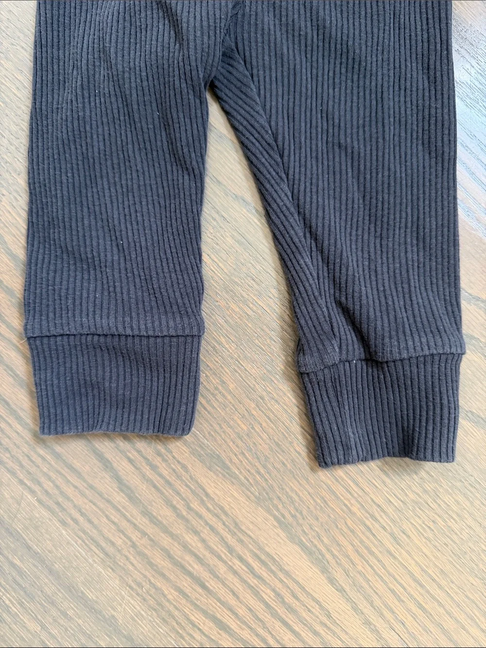 Old Navy Black Ruffle-Trim Long-Sleeve Thermal-Knit Bodysuit | 6-12 Months